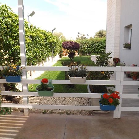 Bed and Breakfast La Dimora Di Nto Villaggio Azzurro Exterior foto