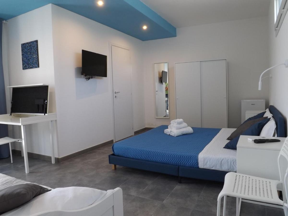 Bed and Breakfast La Dimora Di Nto Villaggio Azzurro Exterior foto